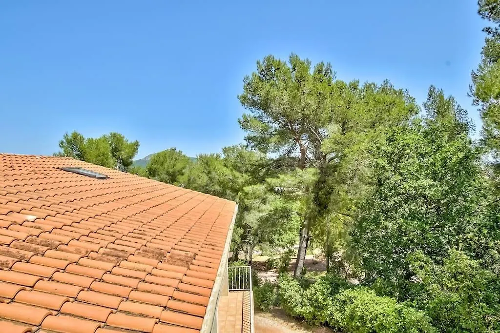 Elegante Villa Provencale: Jacuzzi, Calme & Nature La Crau